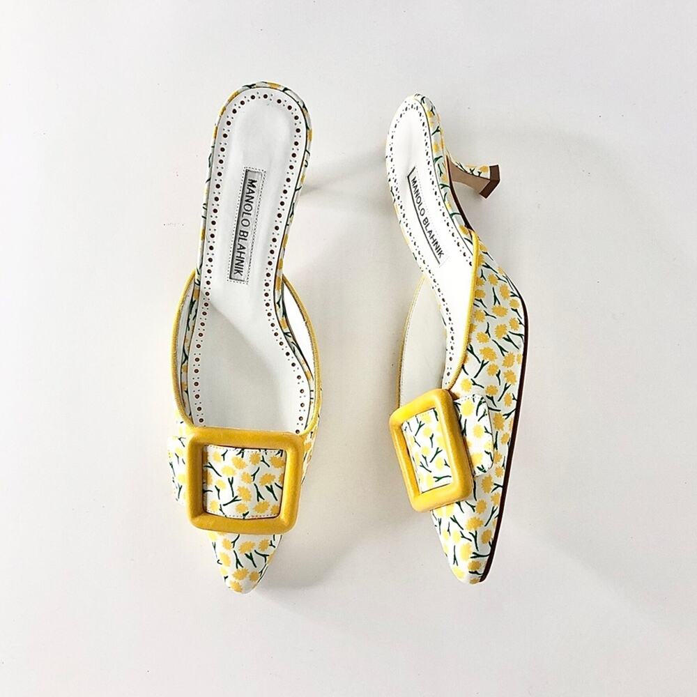 Manolo Blahnik Maysalebi Yellow Flower Print Slip On Kitten Heel Mules 37.5